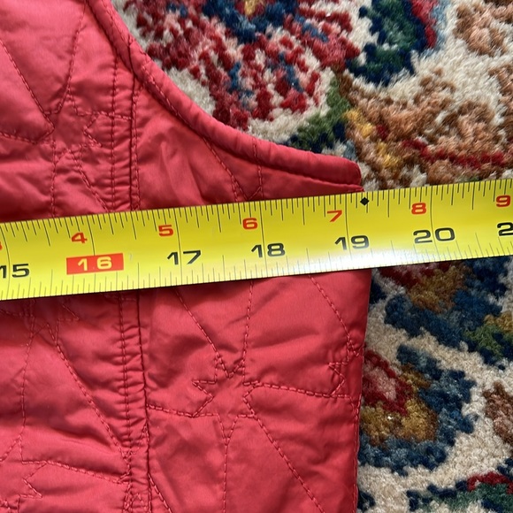 Isis brick red vest size 8. Fleece lined, side pockets. - Picture 7 of 7